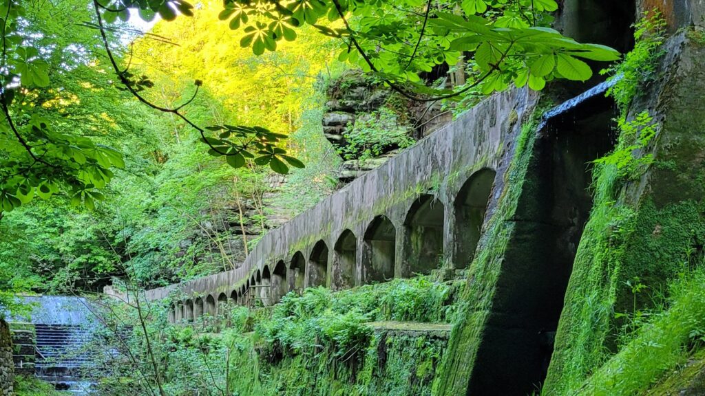 Wanderung vom Liebethaler Grund zum alten Wasserkraftwerk Lohmen Sächsiche Schweiz